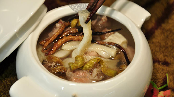 冬蟲夏草煎服:根數(shù)不是固定值,3 大維度定用量